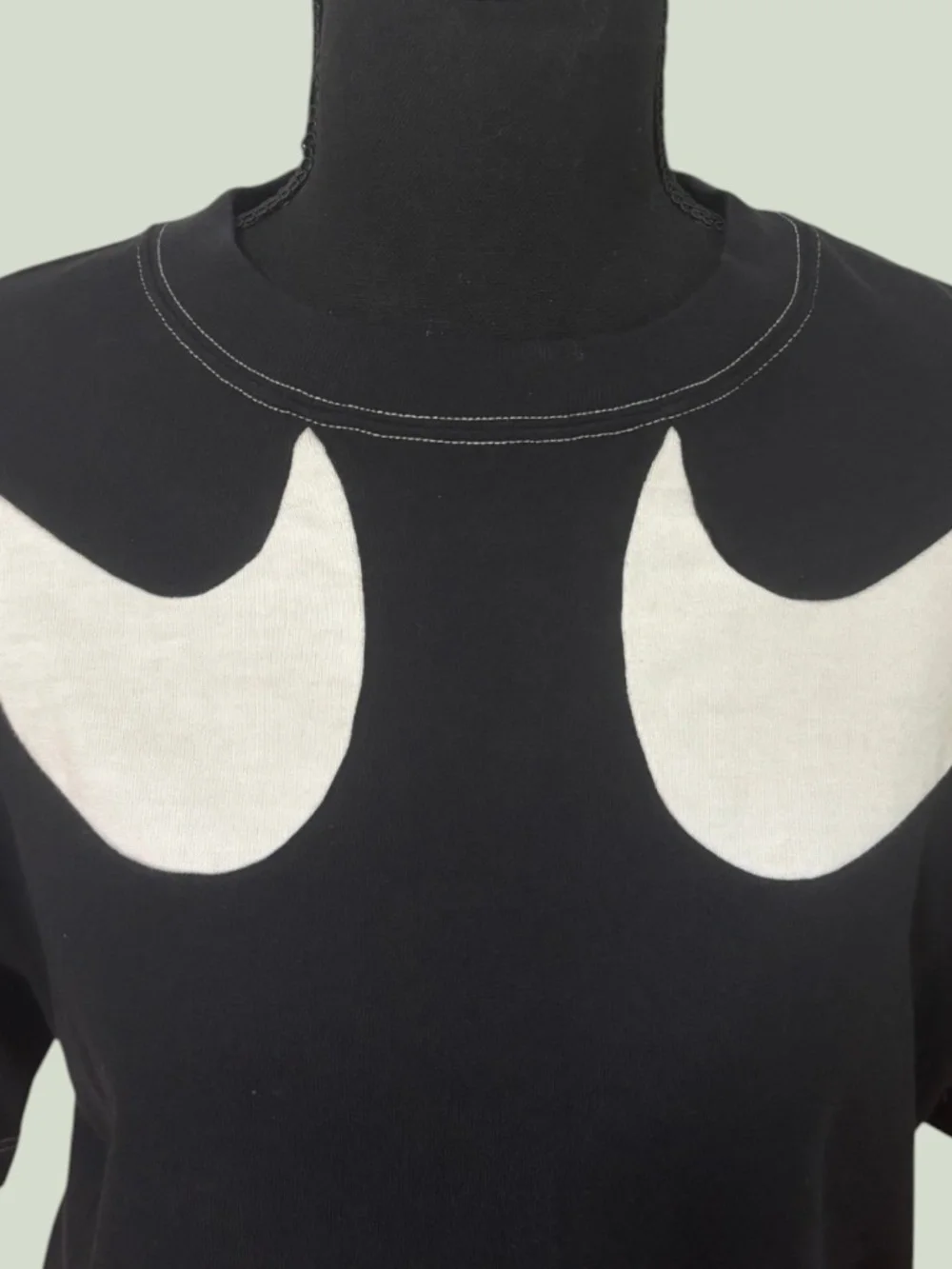 Y2K Nike Cropped Shirt